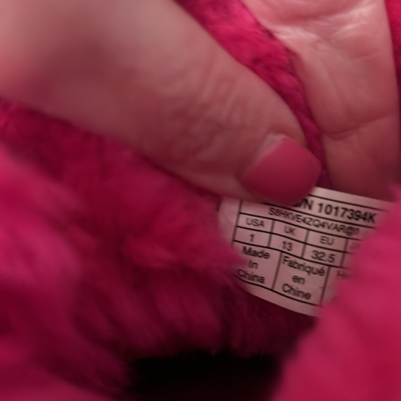 Hot Pink Girls Uggs Size 1 - Picture 4 of 4